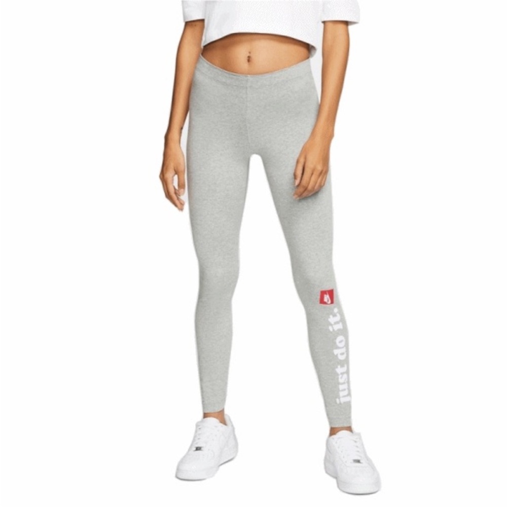 Women’s Nike Grey Athletic Leggings